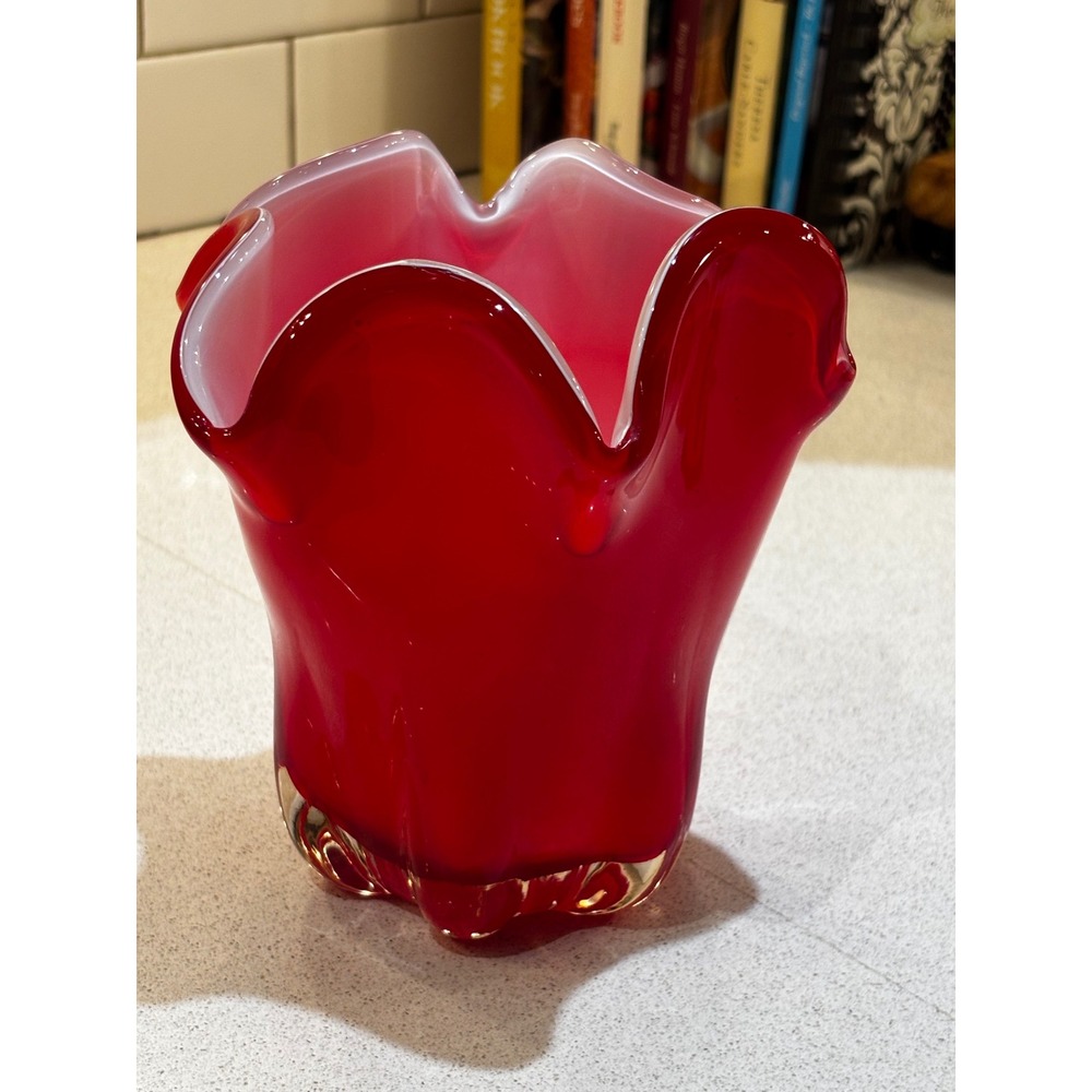 Murano Art Glass Vase Red White Cased Ruffled Handkerchief Rim 6.5in